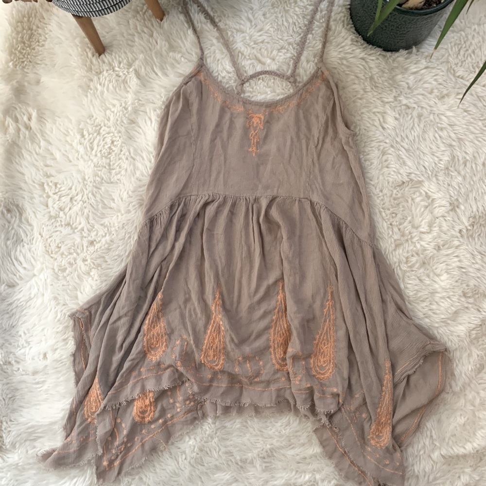 *Sold* Taupe Free People Dress 🧚🏻‍♀️
